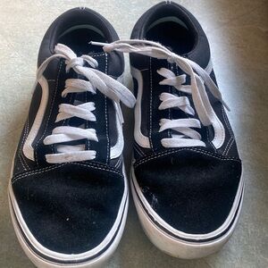 Mens Off The Wall Vans. size: 10.5